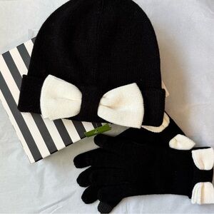Kate Spade Black/Cream and Cream/Cream caps  and Gloves. Bow accents.